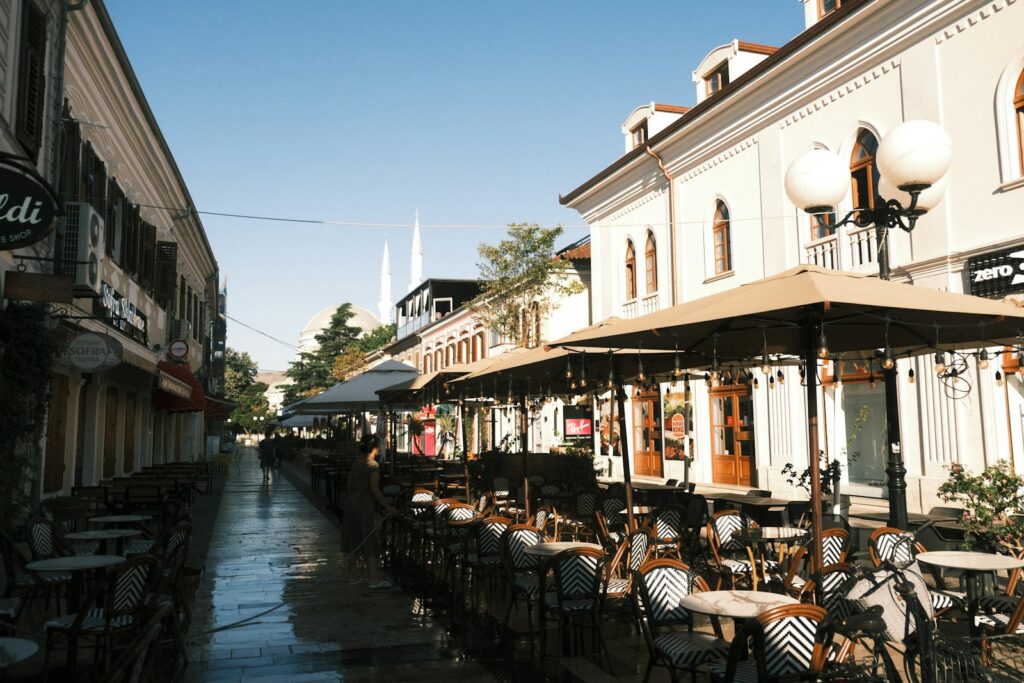 Historic Coffee Houses and Modern Espresso Bars in Beyoğlu